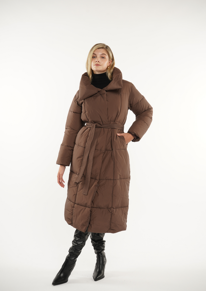 Blush Vogue Long Belted puffer